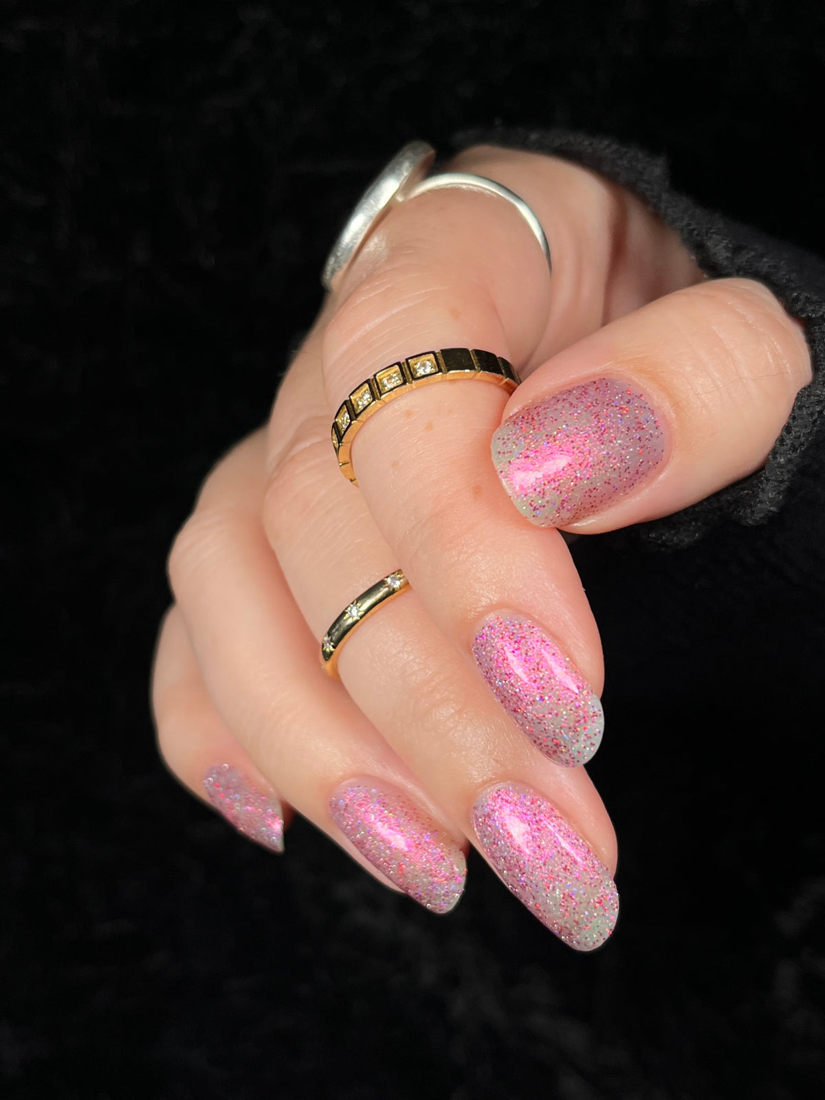 Also Hikaru 光 (buildable glitter-shimmer topper)